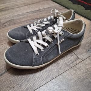 Taos Star womens 7.5 grey lave sneakers comfort shoes
